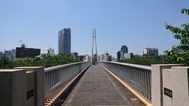 写真18．川崎橋の舗装面