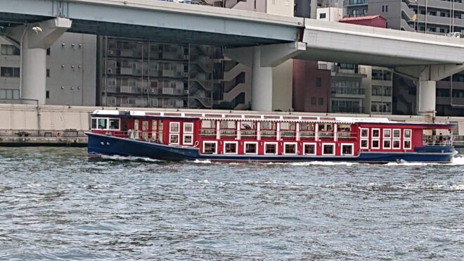 写真39．東京都観光汽船の観光船