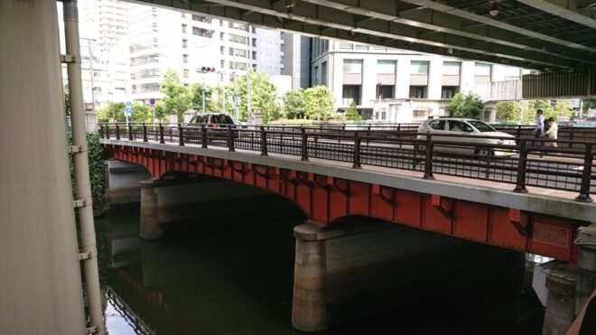 写真13．新川橋：日本橋川右岸上流側から撮影