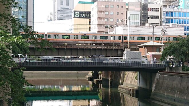 写真23．新三崎橋：日本橋川右岸下流側から撮影