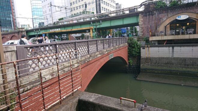 写真23．昌平橋：神田川左岸上流側から撮影