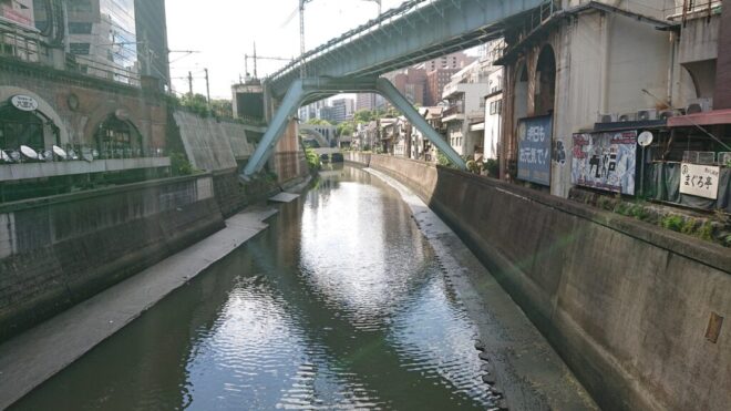 写真20．JR総武線神田川架川橋：昌平橋から撮影