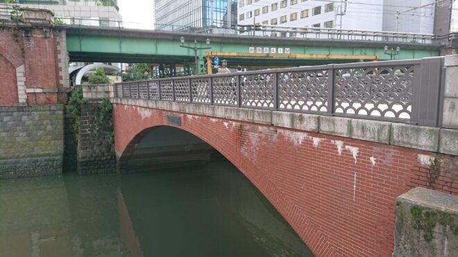 写真27．昌平橋：神田川左岸下流側から撮影