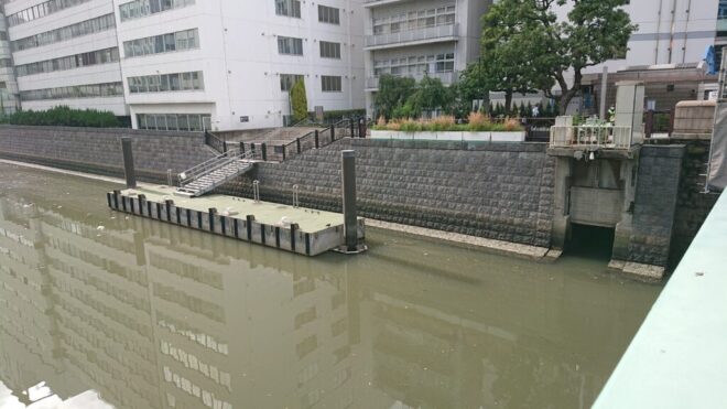 写真17．防災船着場：和泉橋から撮影