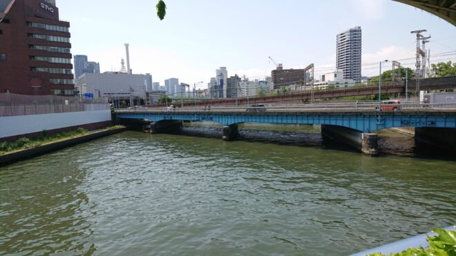 写真６．寝屋川橋：京橋から下流側を撮影