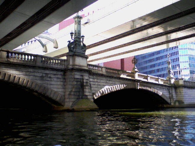 写真22．日本橋：日本橋川下流側から撮影