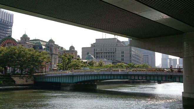 写真25．鉾流橋：堂島川右岸上流側から撮影